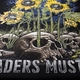 Футболка Invaders Must Die (Соняшники) Изображение