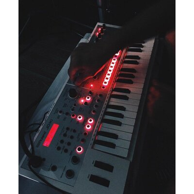 Синтезатор Roland JD-Xi Изображение