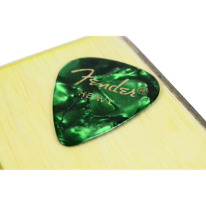 Медіатор Fender 351 Premium Celluloid Green Moto Heavy Зображення