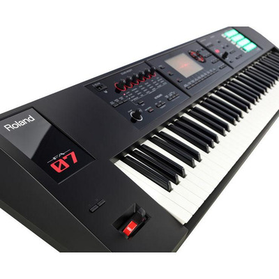 Рабочая станция Roland FA-07 Изображение