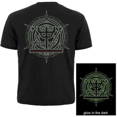 Футболка Judas Priest "Invincible Shield" (светится в темноте) Изображение