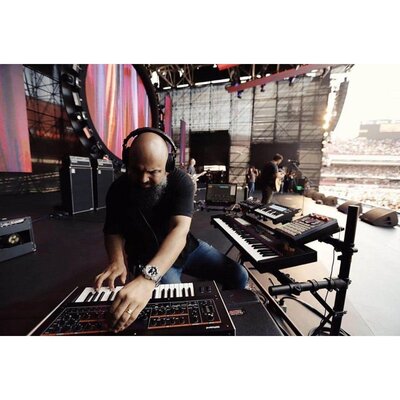 Аналоговый синтезатор Roland SE-02 Изображение