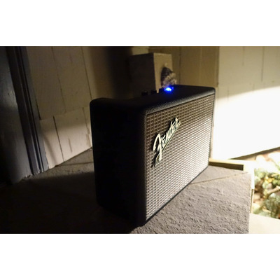 Стереоколонка Fender Monterey Bluetooth Speaker (6960206000) Изображение