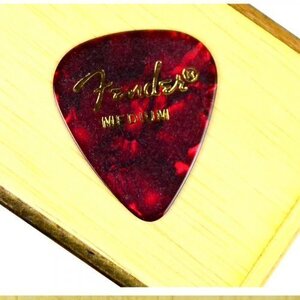 Медіатор Fender 351 Shape Premium Picks Red Moto Medium Зображення