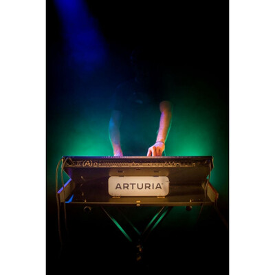 Аналоговый синтезатор Arturia MatrixBrute+Flightcase Изображение