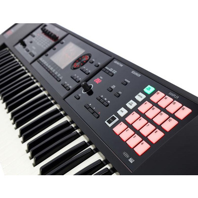 Рабочая станция Roland FA-07 Изображение