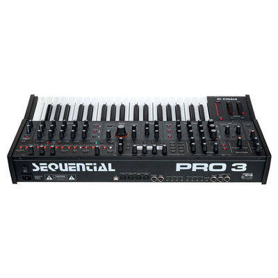 Аналоговый синтезатор Sequential Pro 3 Изображение