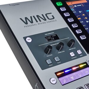 Цифровий мікшерний пульт Behringer WING Зображення