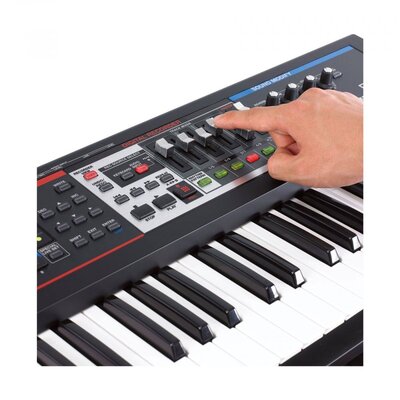 Клавишный синтезатор Roland Juno-Gi Изображение