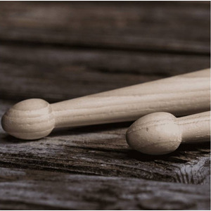 Барабанні палички VIC FIRTH 2B AMERICAN CLASSIC Зображення