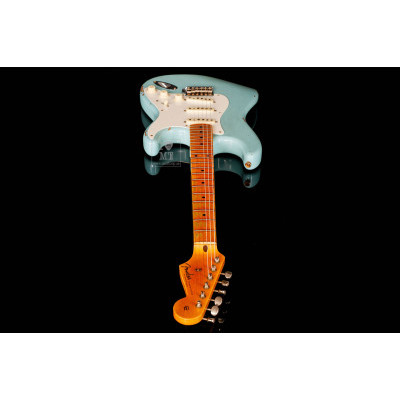 Электрогитара FENDER CUSTOM SHOP 1957 STRATOCASTER RELIC FADED AGED DAPHNE BLUE Изображение