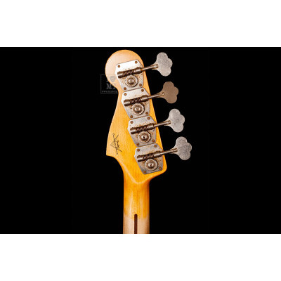 Бас-гитара FENDER CUSTOM SHOP 1959 PRECISION BASS JOURNEYMAN RELIC AGED WHITE BLONDE Изображение
