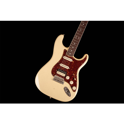 Электрогитара FENDER CUSTOM SHOP LIMITED EDITION '67 STRATOCASTER HSS JOURNEYMAN RELIC AGED VINTAGE WHITE Изображение