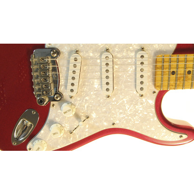 G&L LEGACY (Candy Apple Red, maple, 3-ply Pearl) №CLF45213. Made in USA - Электрогитара Изображение