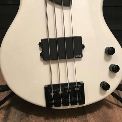 KRAMER KDB2PWBH1 - Бас гитара четырехструнная Изображение