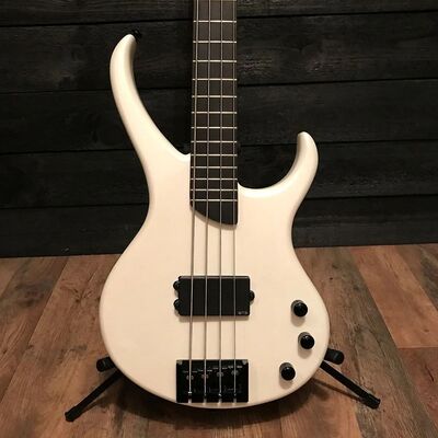 KRAMER KDB2PWBH1 - Бас гитара четырехструнная Изображение