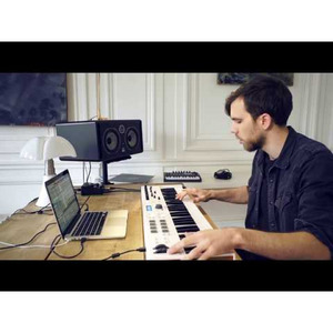 MIDI-клавиатура Arturia KeyLab Essential 88 Black Edition Изображение