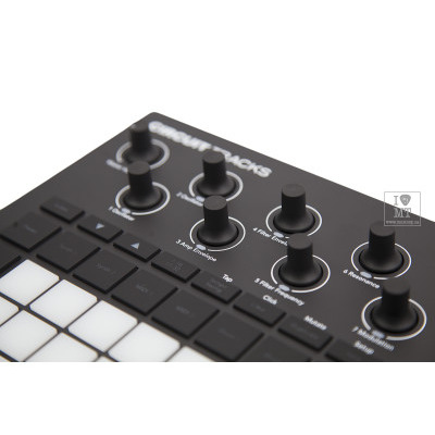 Синтезатор NOVATION Circuit Tracks Зображення