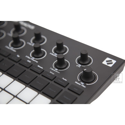 Синтезатор NOVATION Circuit Tracks Зображення