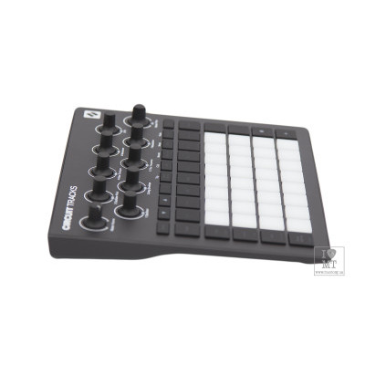 Синтезатор NOVATION Circuit Tracks Зображення