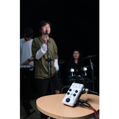 Портативний мікшерний пульт Joyo MOMIX Pro Изображение