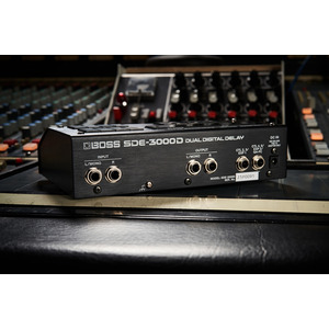 Педаль ефектів Boss SDE-3000D Dual Digital Delay Зображення