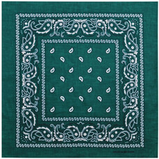 Бандана Огурцы бело-черные на фоне цвета хаки Изображение