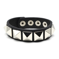 Браслет шкіряний один ряд великої піраміди (bfl-001) Изображение