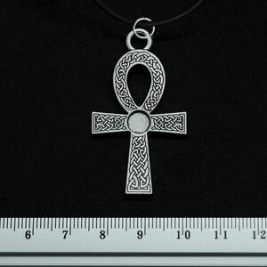 Кулон Анкх с плетенным узором Изображение