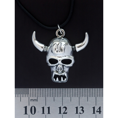 Кулон Череп в шлеме с рогами Изображение