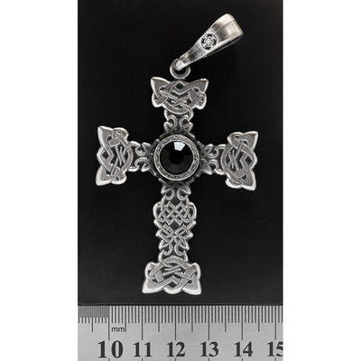 Кулон готический Крест с кельтским узором и черным камнем Изображение