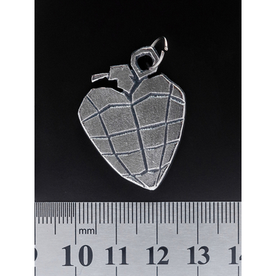 Кулон музыкальный Green Day (граната сердце) Изображение