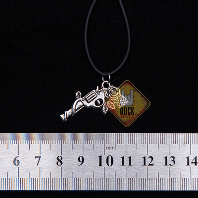 Кулон Пистолет с розой Изображение