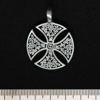 Кулон Тамплиерский крест с узором (pth-064) Изображение