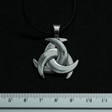 Кулон Три полумесяца Изображение