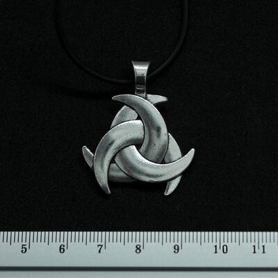 Кулон Три полумесяца Изображение