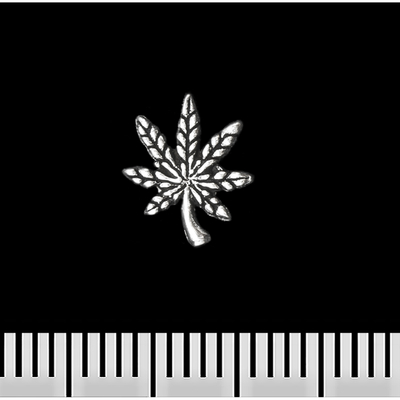 Серьга-гвоздик Конопляный лист 2 (серебро, 925 проба) Изображение