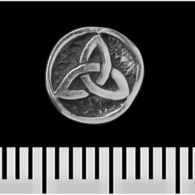 Серьга-гвоздик Трикветр в круге (серебро, 925 проба) (st-031) Изображение