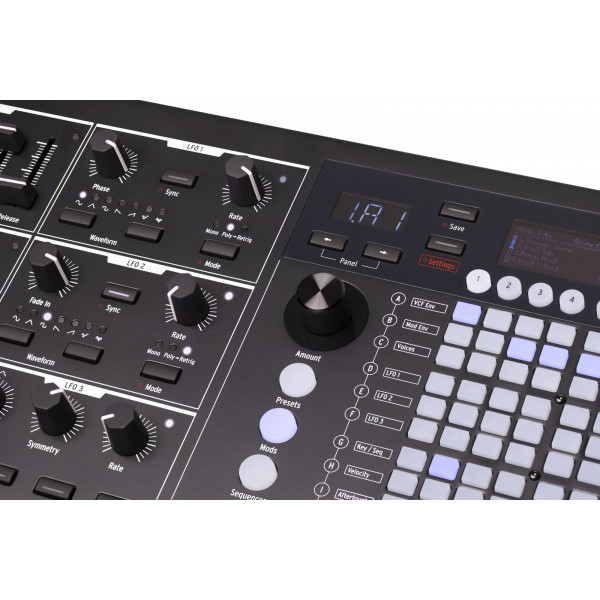 Аналоговий синтезатор Arturia PolyBrute Noir Edition 9
