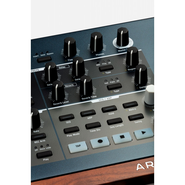 Аналоговий синтезатор Arturia PolyBrute 8