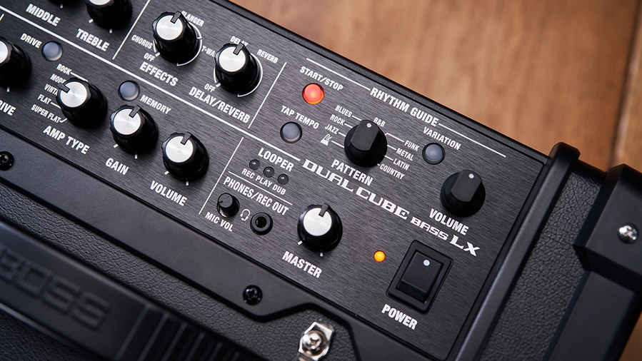 Комбоусилитель для бас-гитары  BOSS Dual Cube Bass LX 5