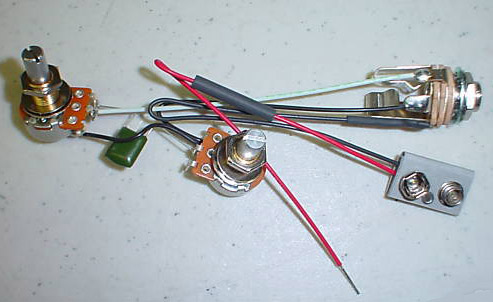 EMG CS P SOL (evo1) – набір потенціометрів для Precision Bass – гучність + тон, гладкі ручки (Solid Shaft) 2