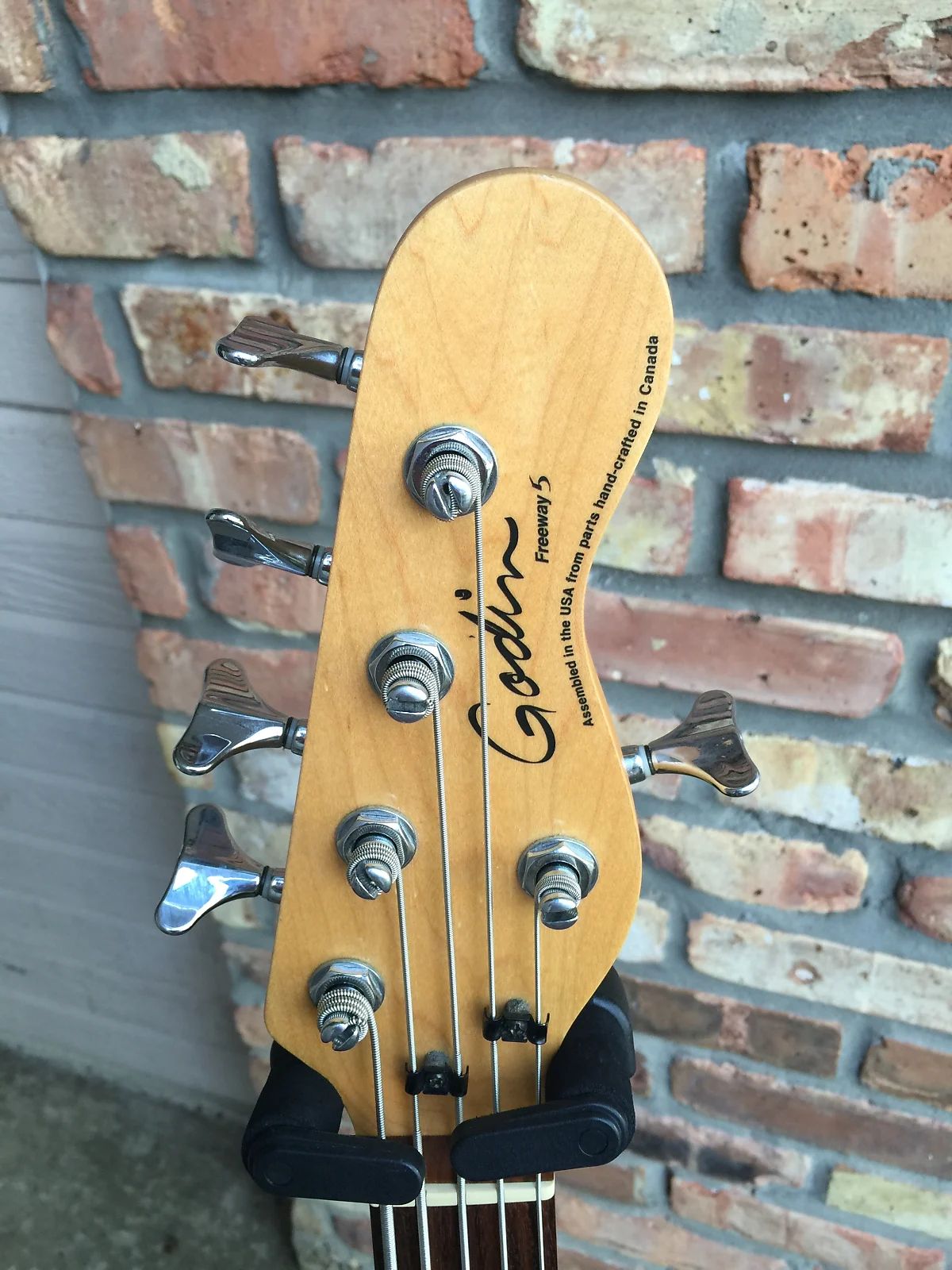 GODIN 019663 - FREEWAY 5 BASS Natural SG (Made in Canada) - п'ятиструнна бас-гітара 11