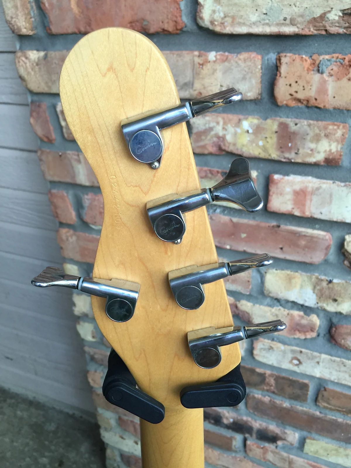 GODIN 019663 - FREEWAY 5 BASS Natural SG (Made in Canada) - п'ятиструнна бас-гітара 13