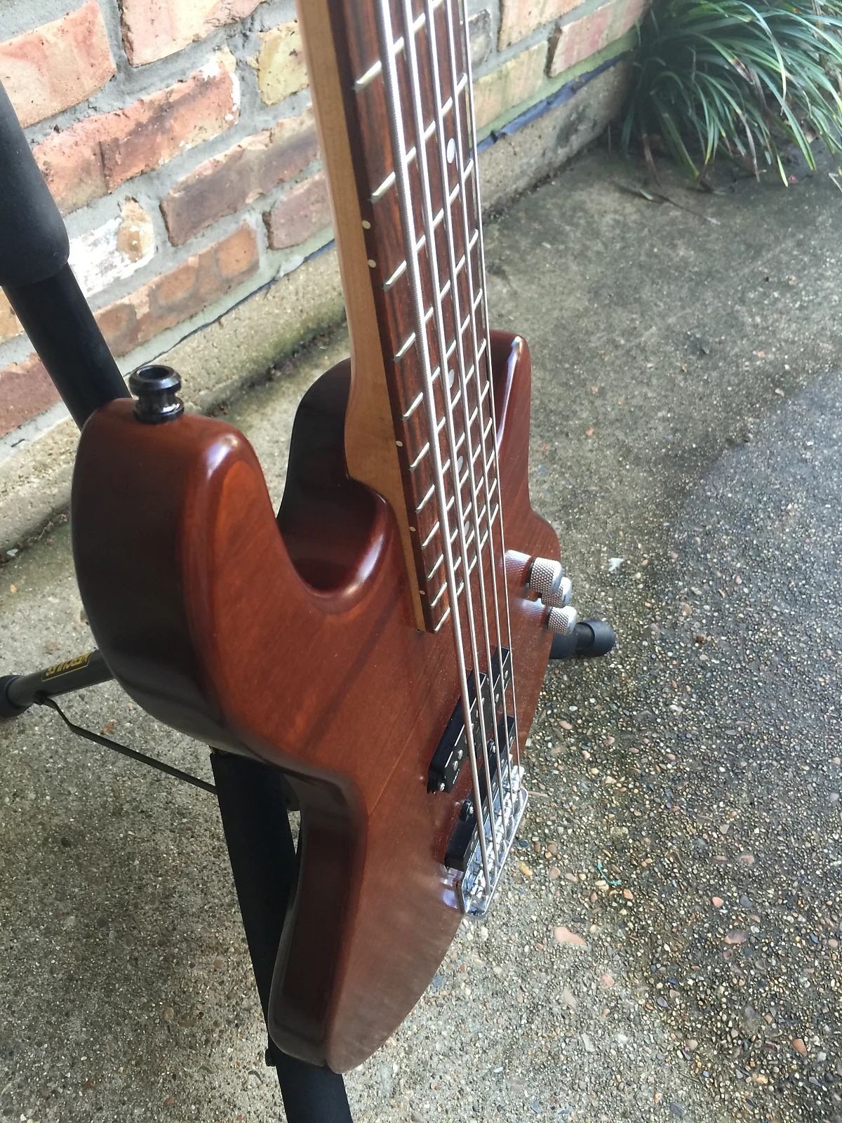 GODIN 019663 - FREEWAY 5 BASS Natural SG (Made in Canada) - п'ятиструнна бас-гітара 6