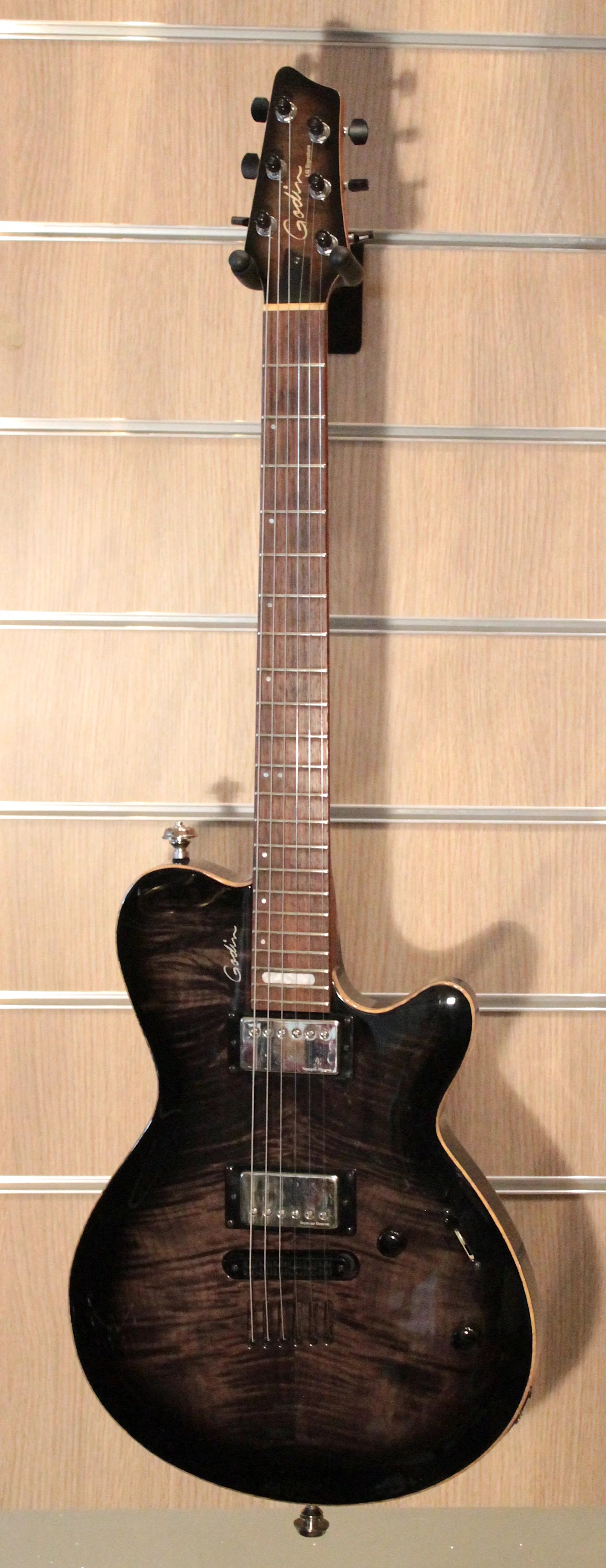 GODIN 021185 - LG SIGNATURE Trans Black Flame AA (Made in Canada) - Электрогитара 3
