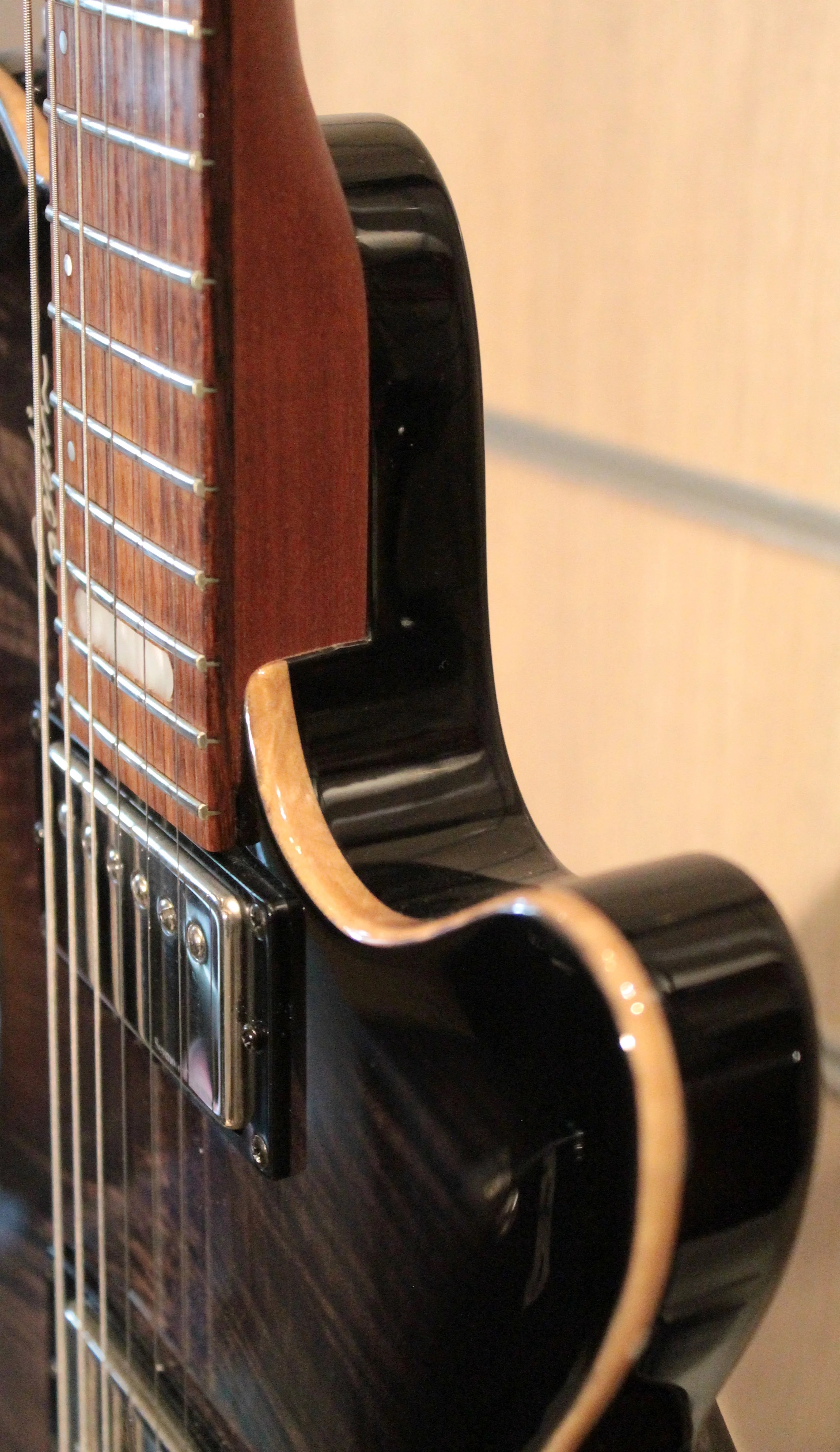 GODIN 021185 - LG SIGNATURE Trans Black Flame AA (Made in Canada) - Электрогитара 7