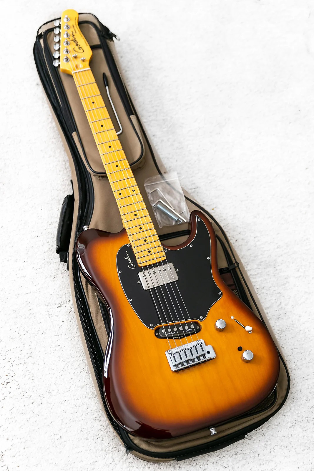 GODIN 036097 - Session Custom Lightburst HG MN (Made in Canada) - Электрогитара 10
