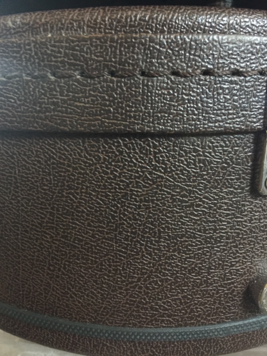 J&H XC221 - Кофр для классич. гитары 3