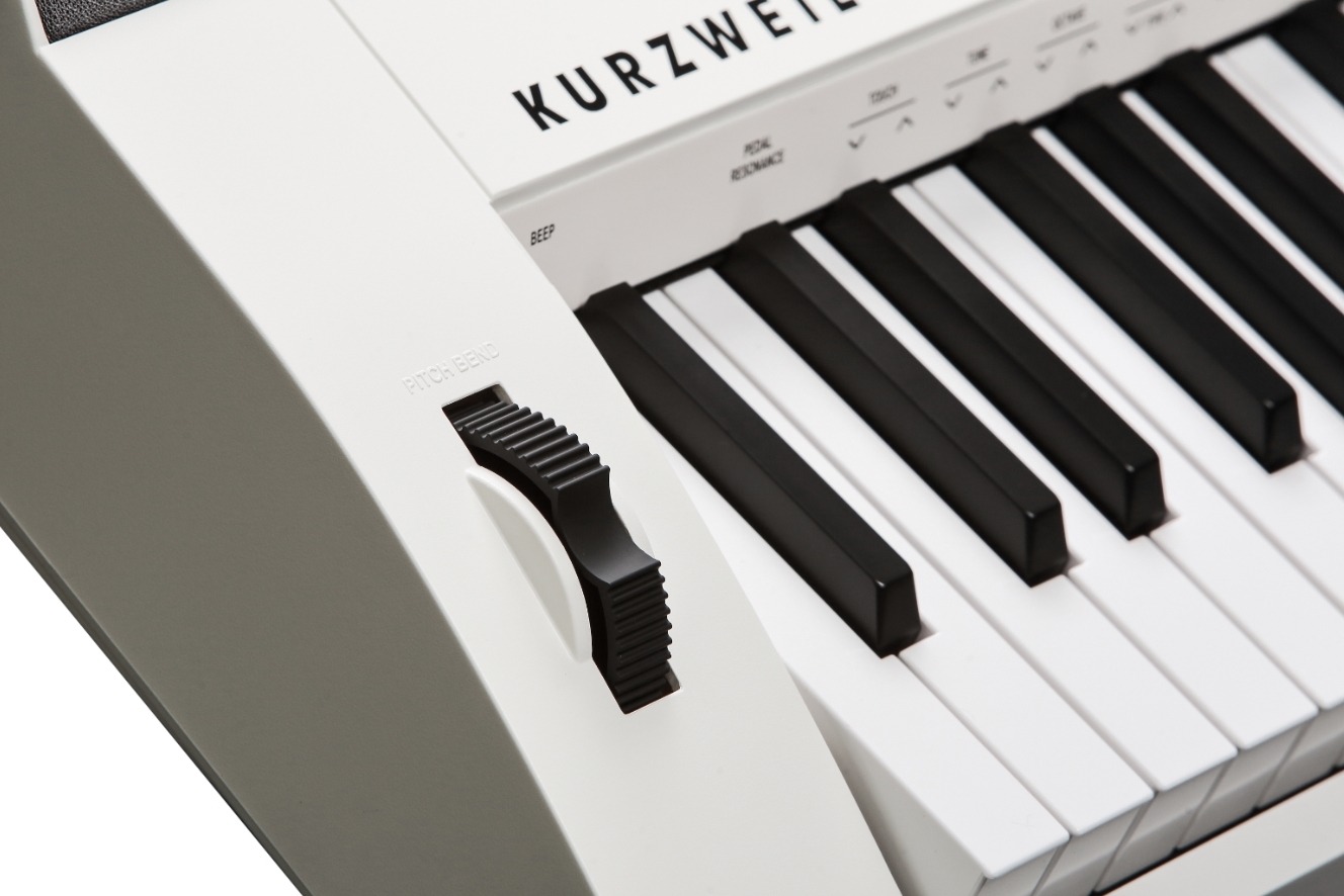 Цифрове піаніно Kurzweil KA-70 WH 5